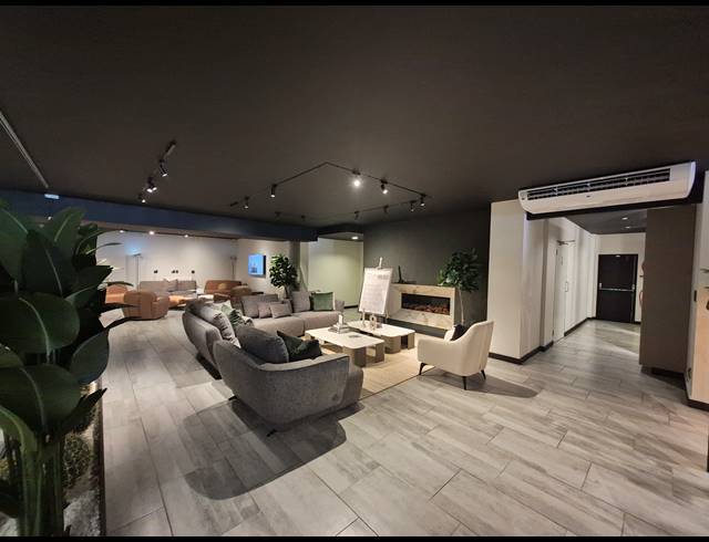980M² SHOWROOM TO LET IN KRAMERVILLE